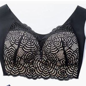 Aire Ultimate Lift Stretch Full-Figure Seamless Lace Cut-Out Bra